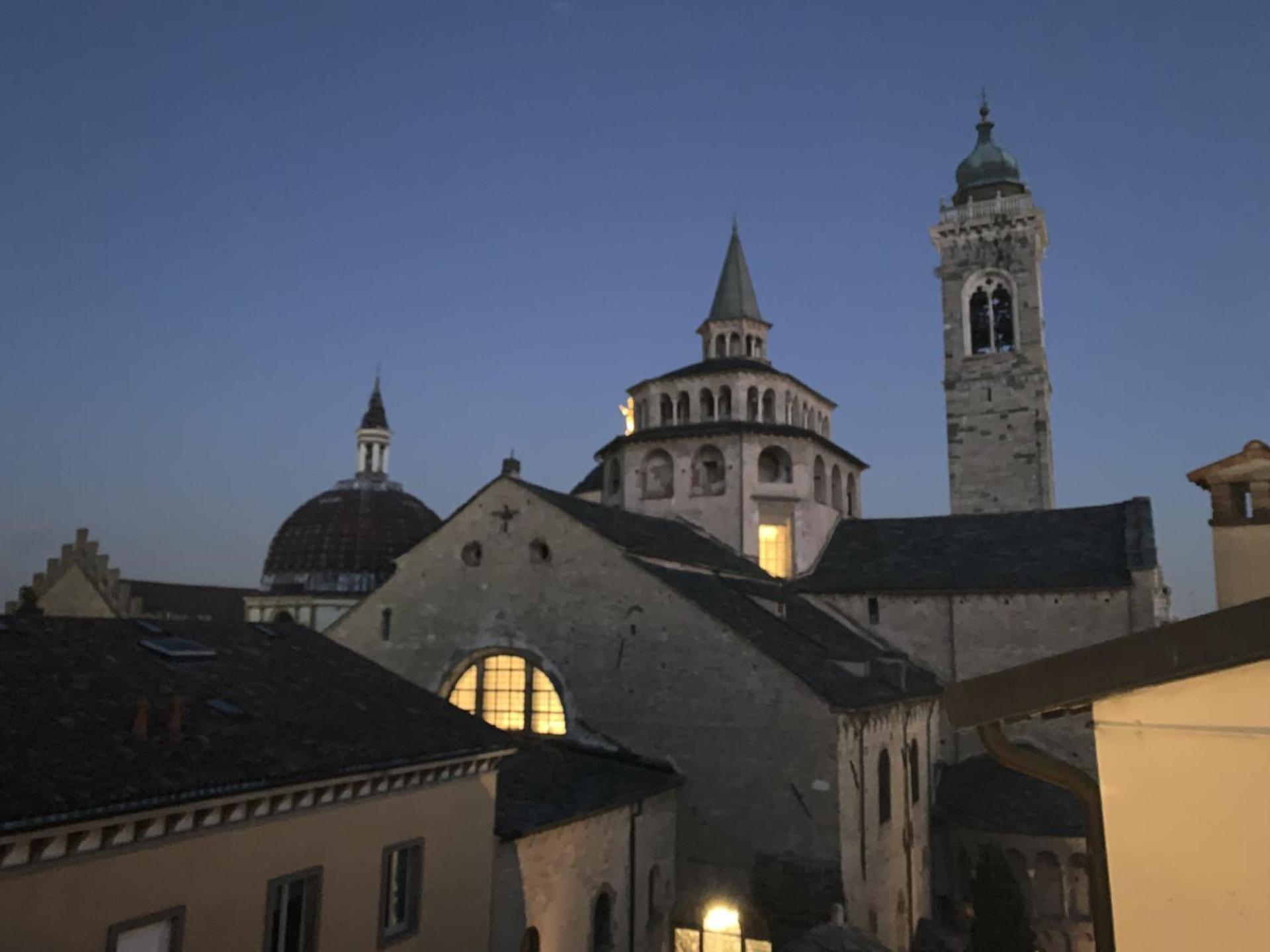 Room With A View Bergamo Luaran gambar